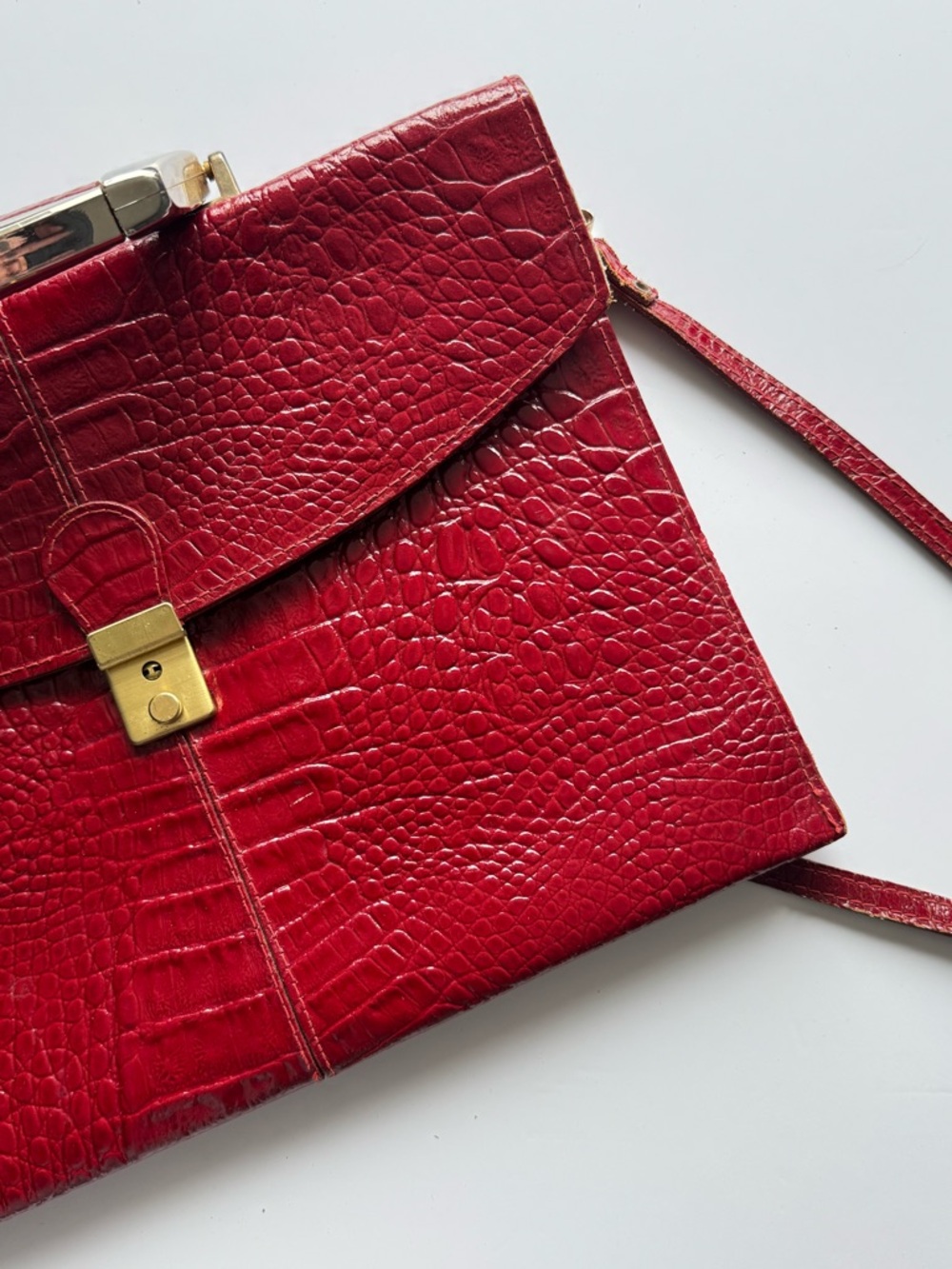 Rare Vintage Red Genuine Leather Croc Embossed Briefcase Top Handle Bag Italy